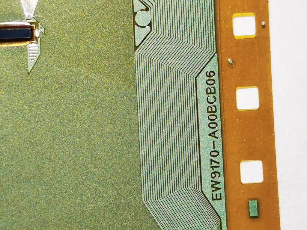 EW9170-A00BCB06 Original Model LCD Driver IC Module COF